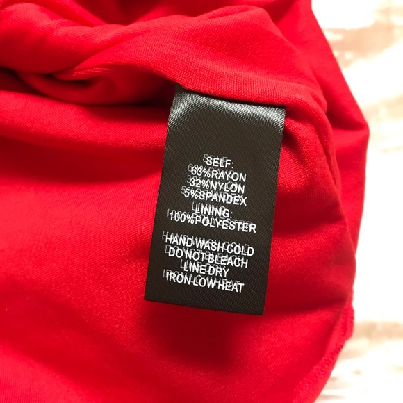 Red bodycon dress - Picture 4 of 4